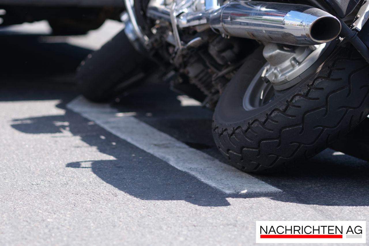 Brandstiftung in Wien: Unbekannter zündet Motorrad und Auto an!