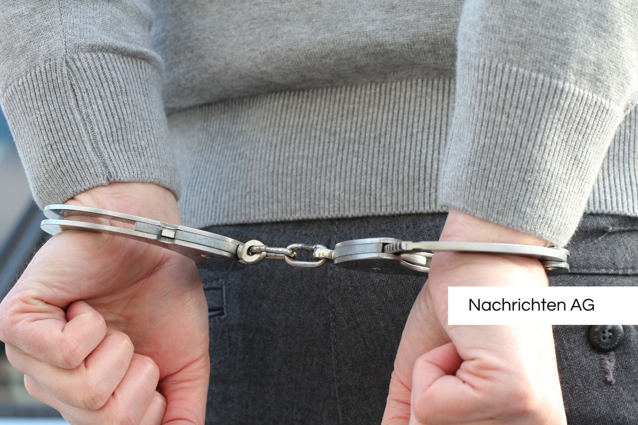 59-Jähriger bedroht 15-Jährigen in Wien-Neubau mit Beil!
